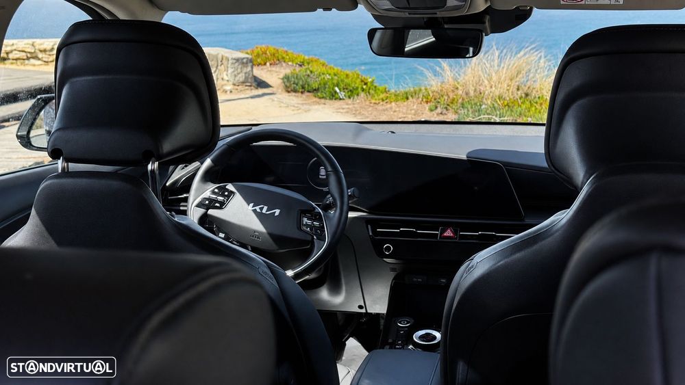 Kia Niro EV 64kWh Drive - 14