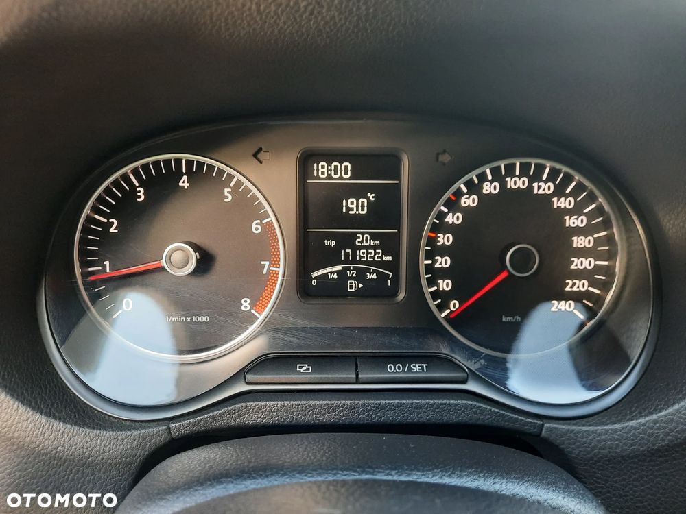 Volkswagen Polo - 21