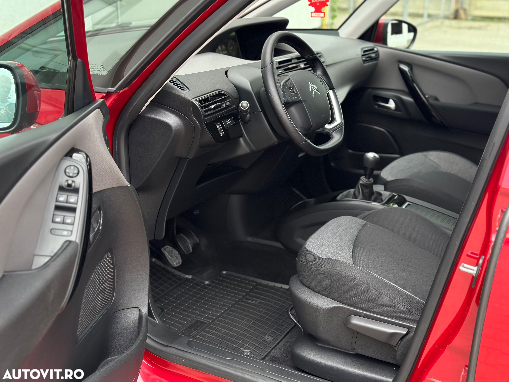 Citroën C4 Picasso 1.6 BlueHDi S&S Feel - 6