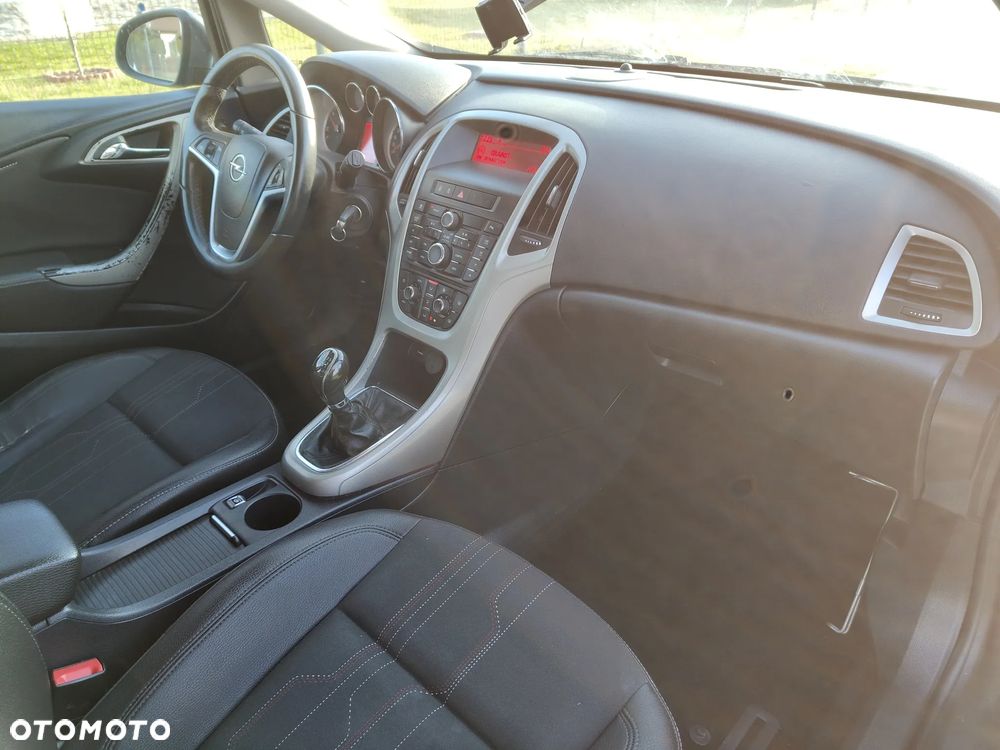 Opel Astra 1.7 CDTI DPF 150 Jahre - 8