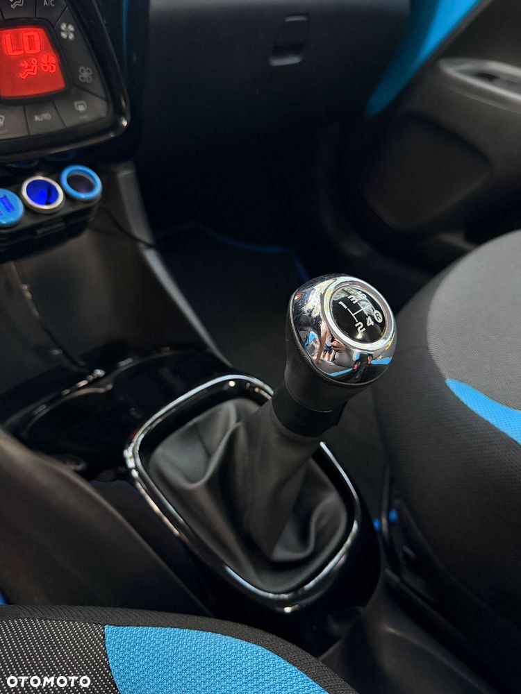 Toyota Aygo x-cite - 13