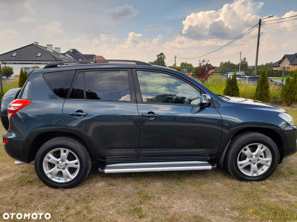 Toyota RAV4 2.2 D-4D Prestige - 11