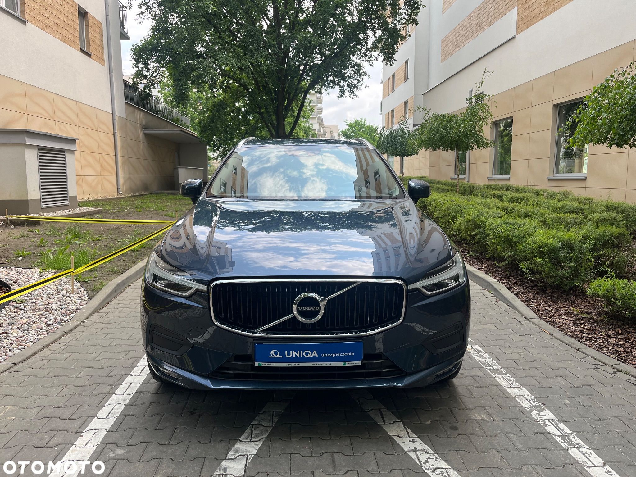 Volvo XC 60 D4 AWD Momentum - 1