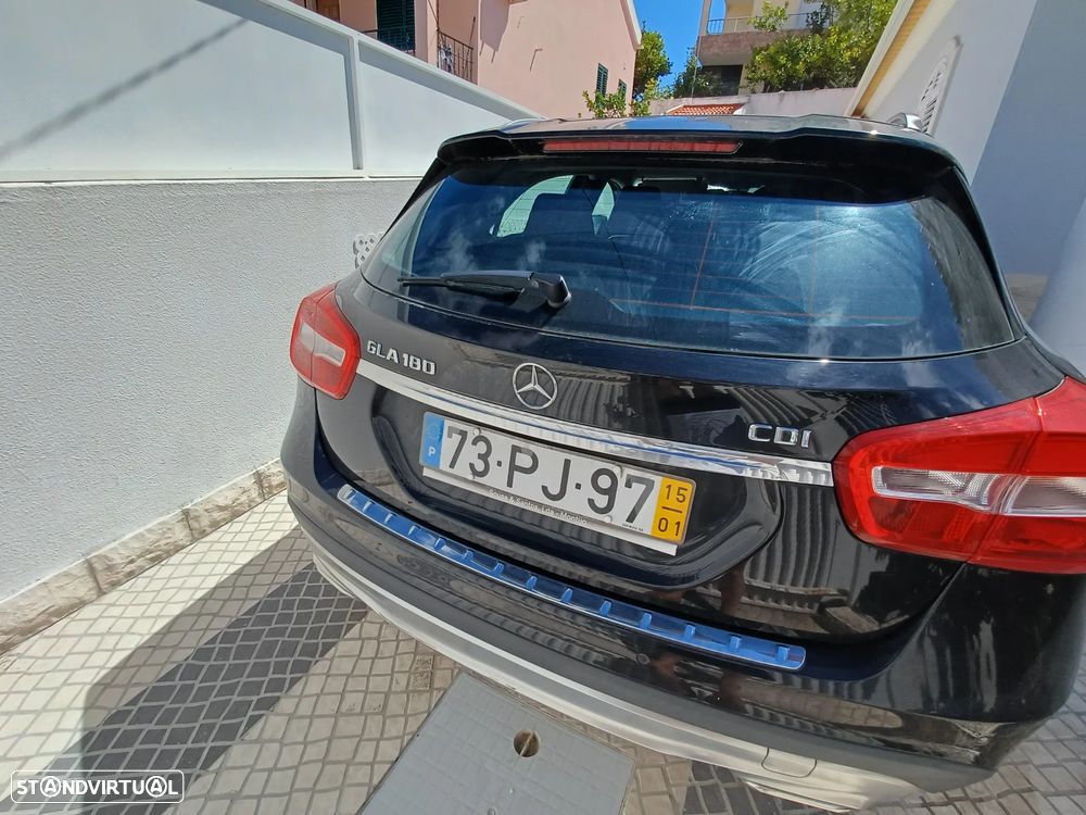 Mercedes-Benz GLA 180 CDI Urban - 5
