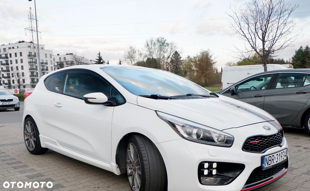 Kia ProCeed 1.6 T-GDI GT XL - 2