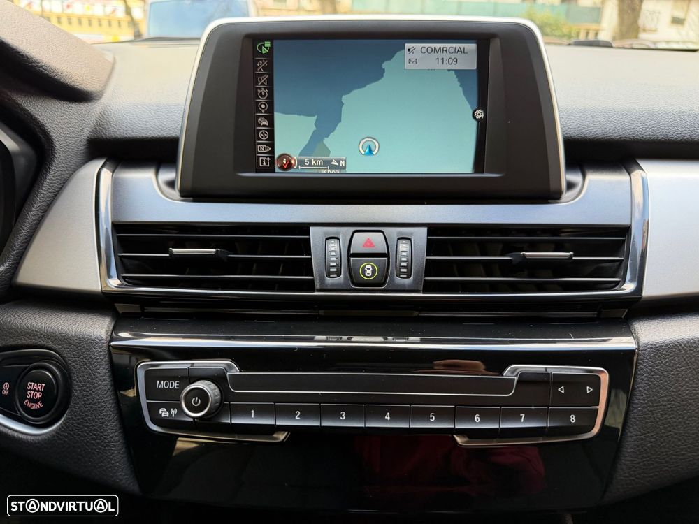 BMW 218 Active Tourer d Advantage - 14