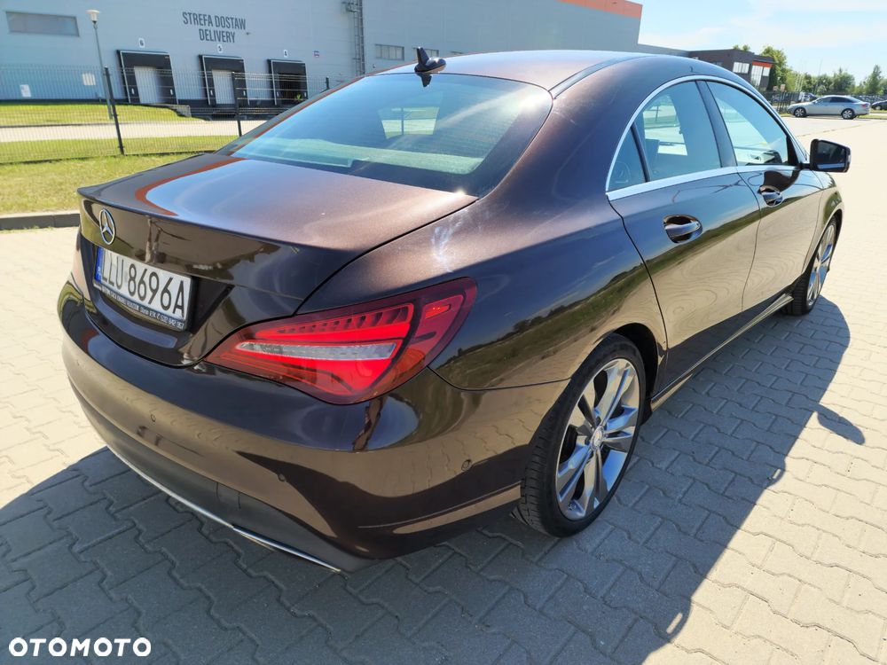 Mercedes-Benz CLA 180 7G-DCT - 5