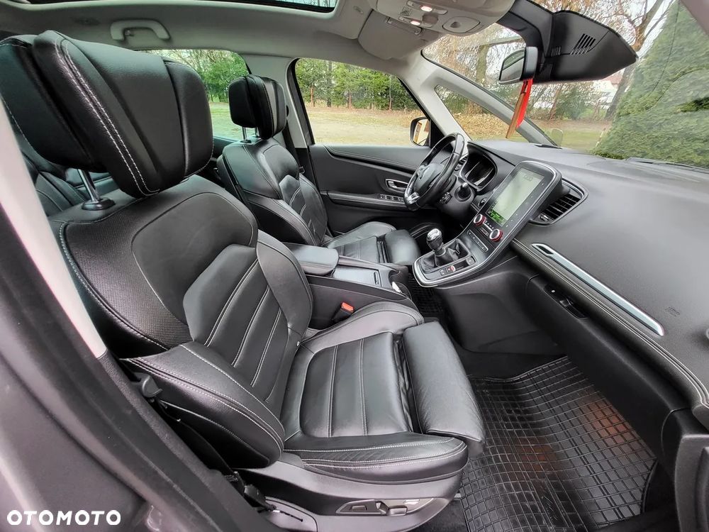 Renault Scenic 1.6 dCi Energy Bose Edition S&S - 16