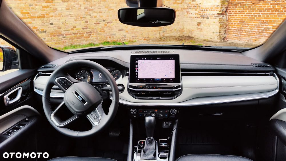 Jeep Compass - 10