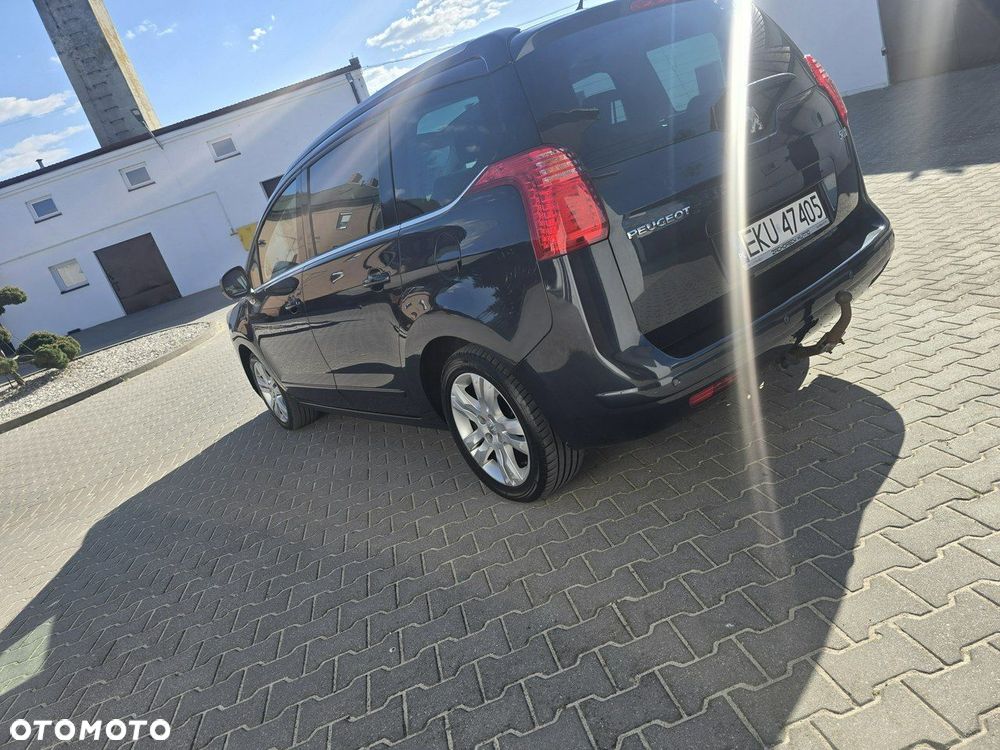 Peugeot 5008 - 13