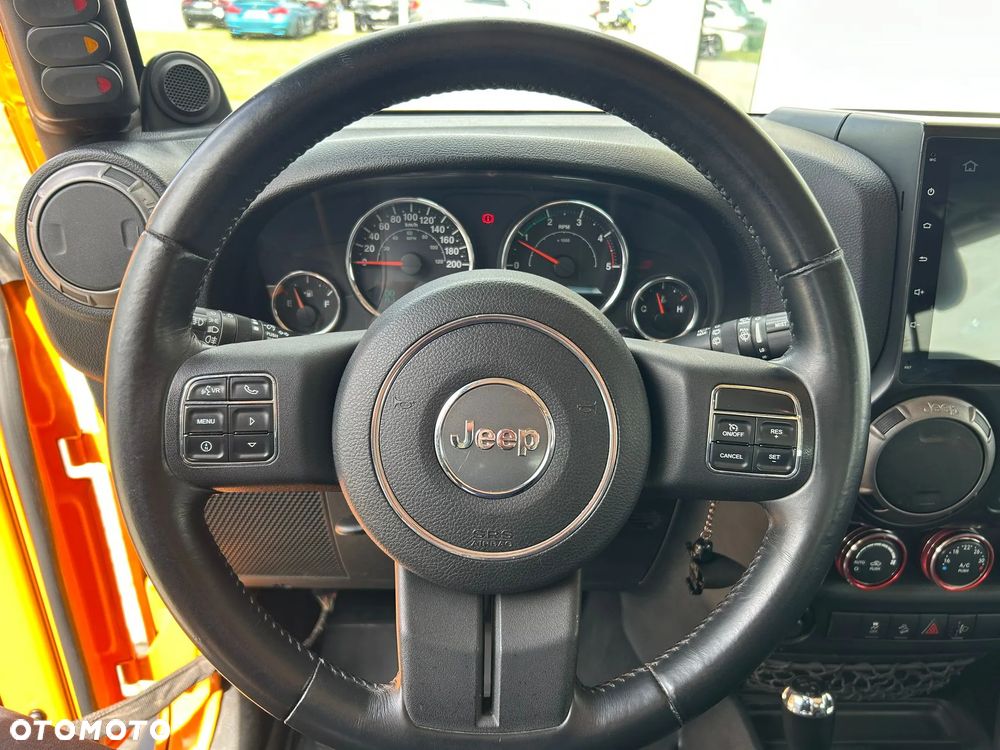 Jeep Wrangler - 9