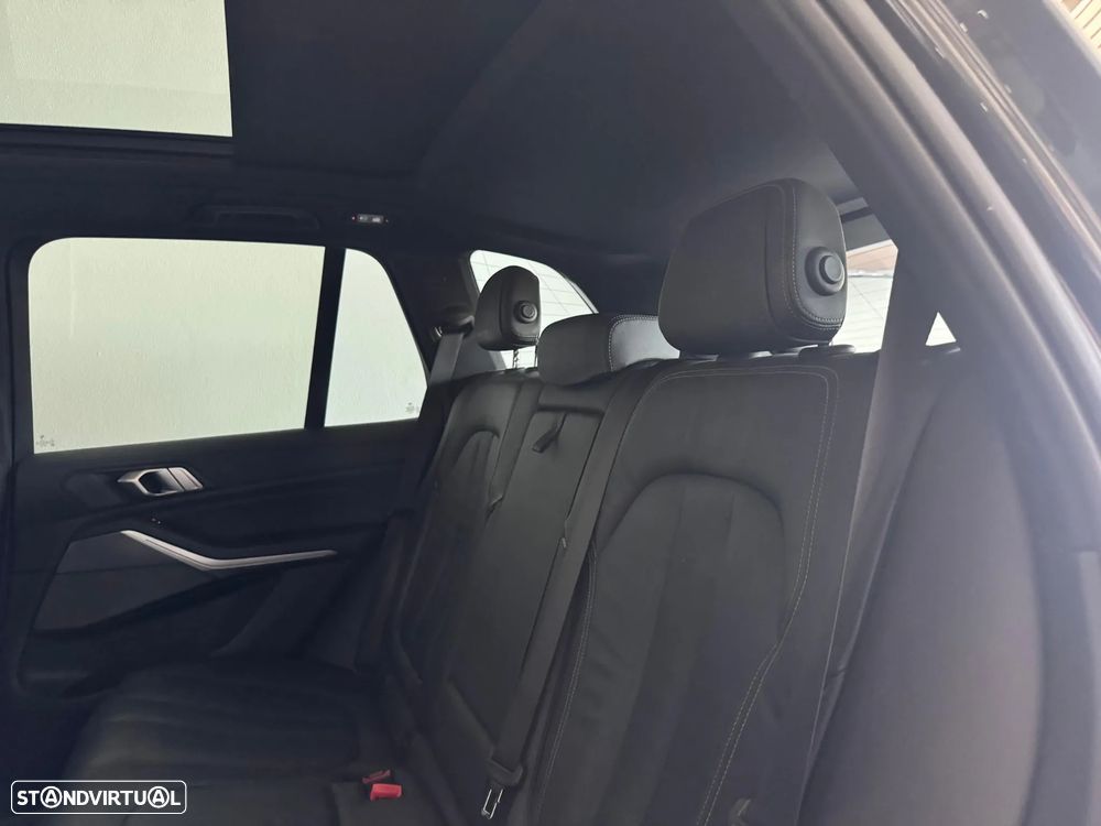 BMW X5 45 e xDrive Pack M - 14