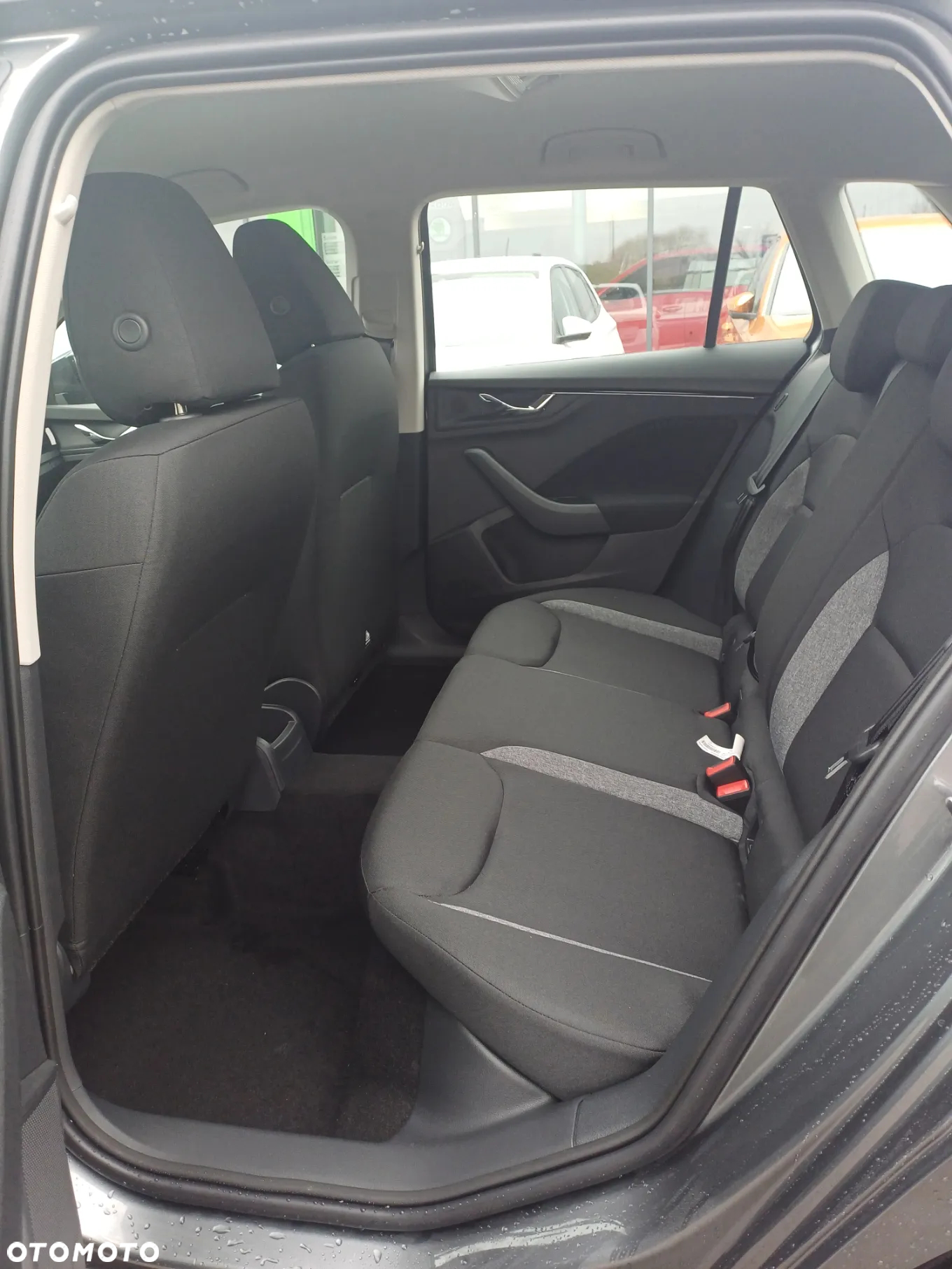 Skoda Kamiq 1.0 TSI Essence - 10