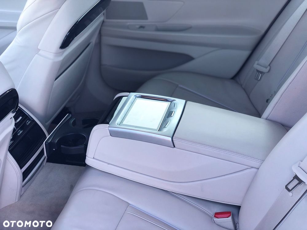 BMW Seria 7 730d - 19