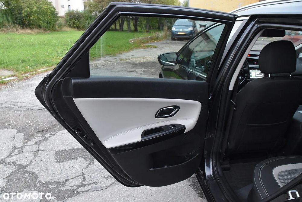 Kia Ceed - 15