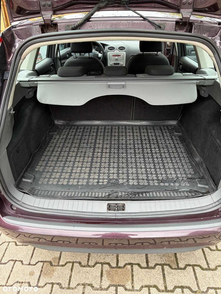 Ford Focus - 8