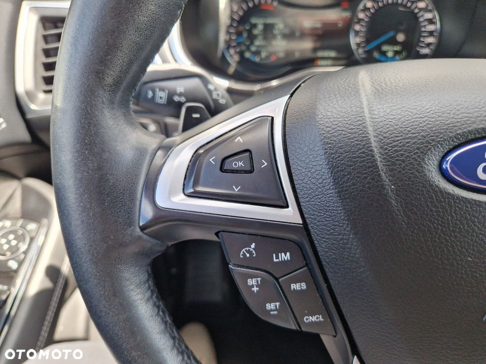 Ford S-Max 2.0 TDCi 4WD Titanium PowerShift - 26