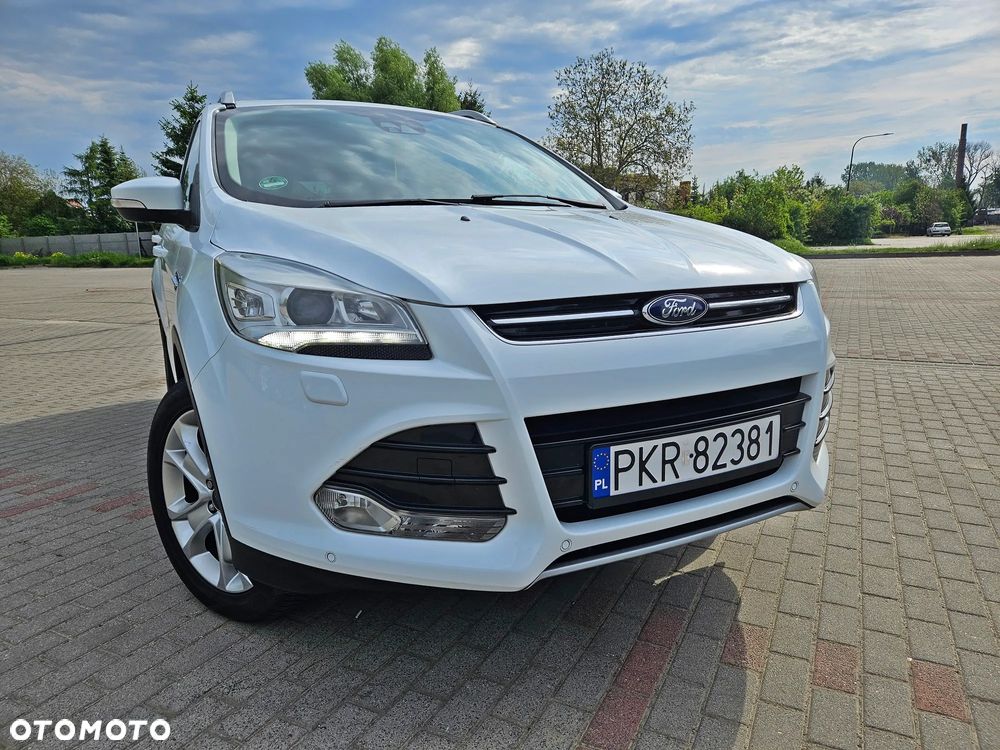 Ford Kuga 1.6 EcoBoost 2x4 Titanium - 29