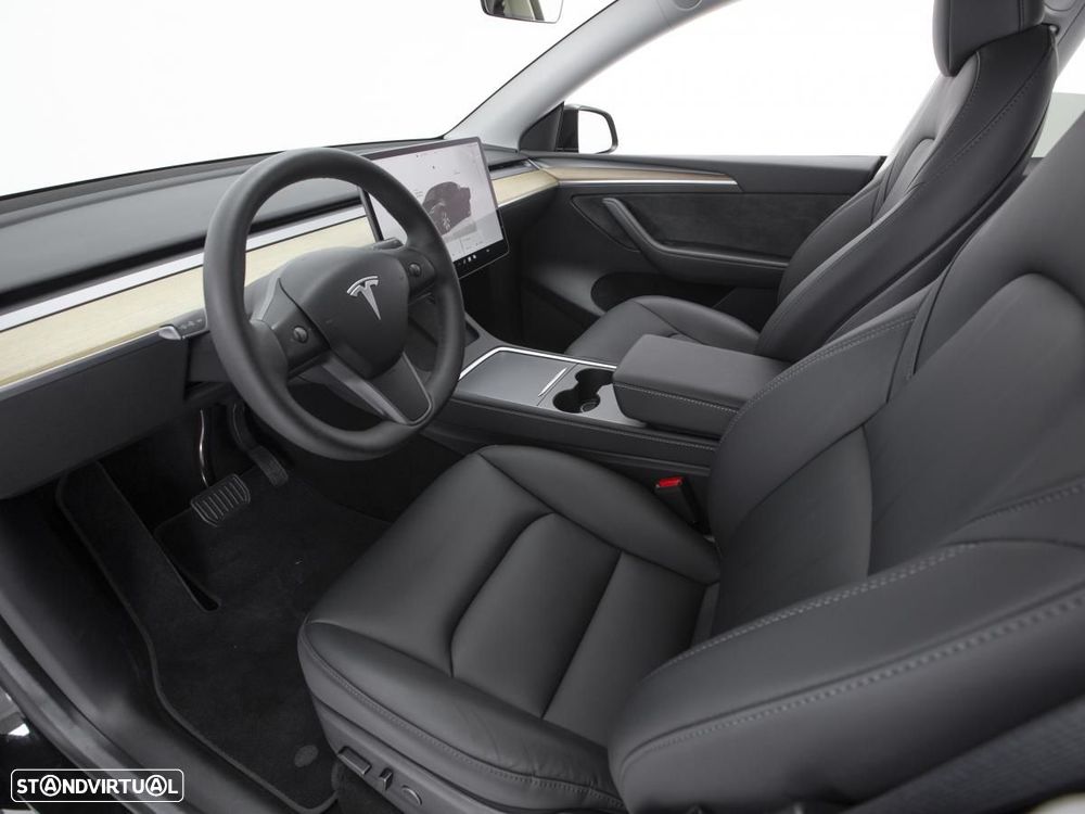 Tesla Model Y Long Range RWD - 9