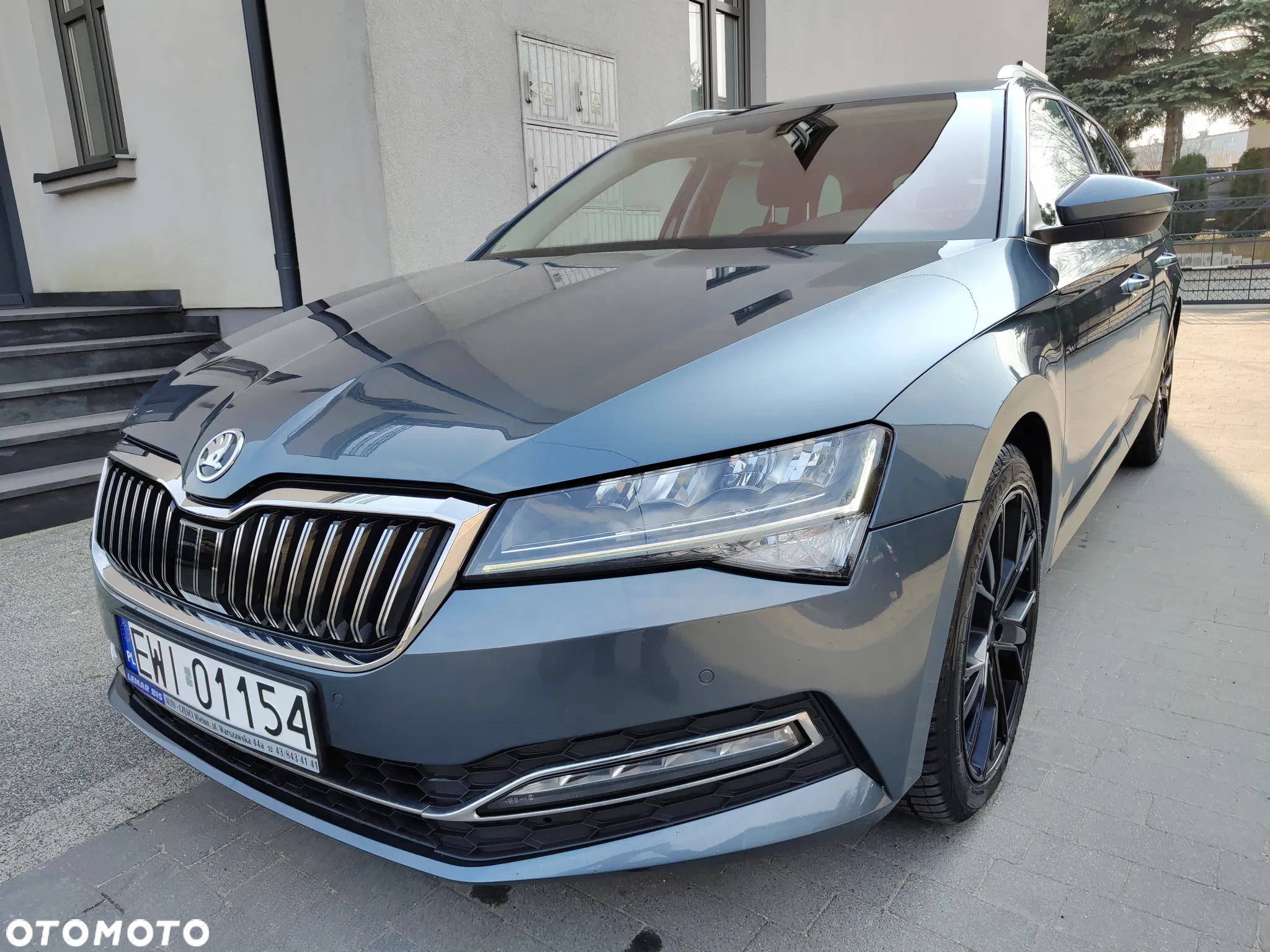Skoda Superb Combi 2.0 TDI DSG Essence - 2