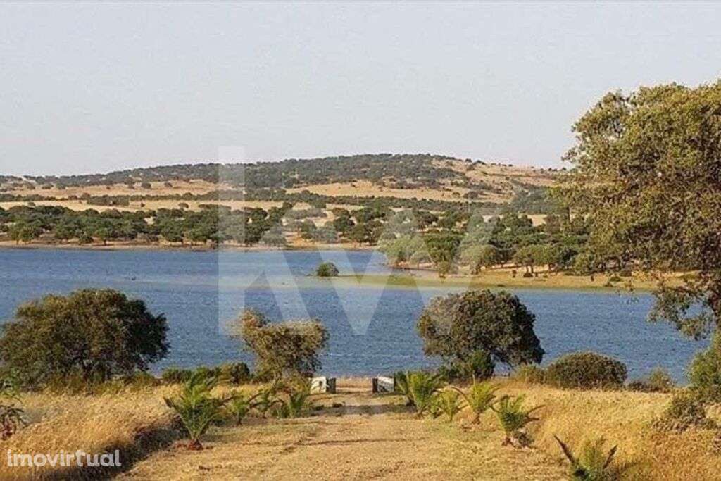 Monte V6 em Alcaçovas - Grande imagem: 2/29