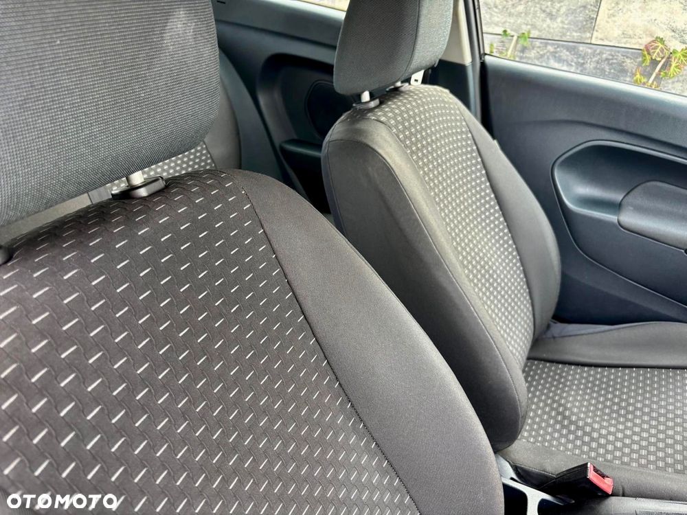 Ford Fiesta 1.25 Ambiente - 8