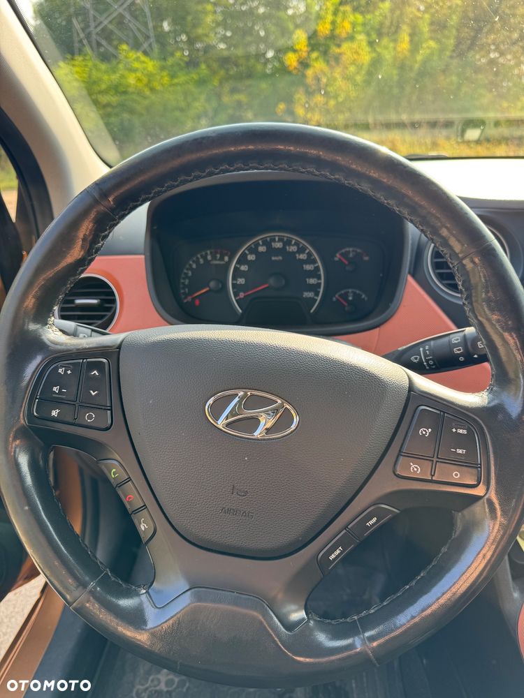 Hyundai i10 - 11