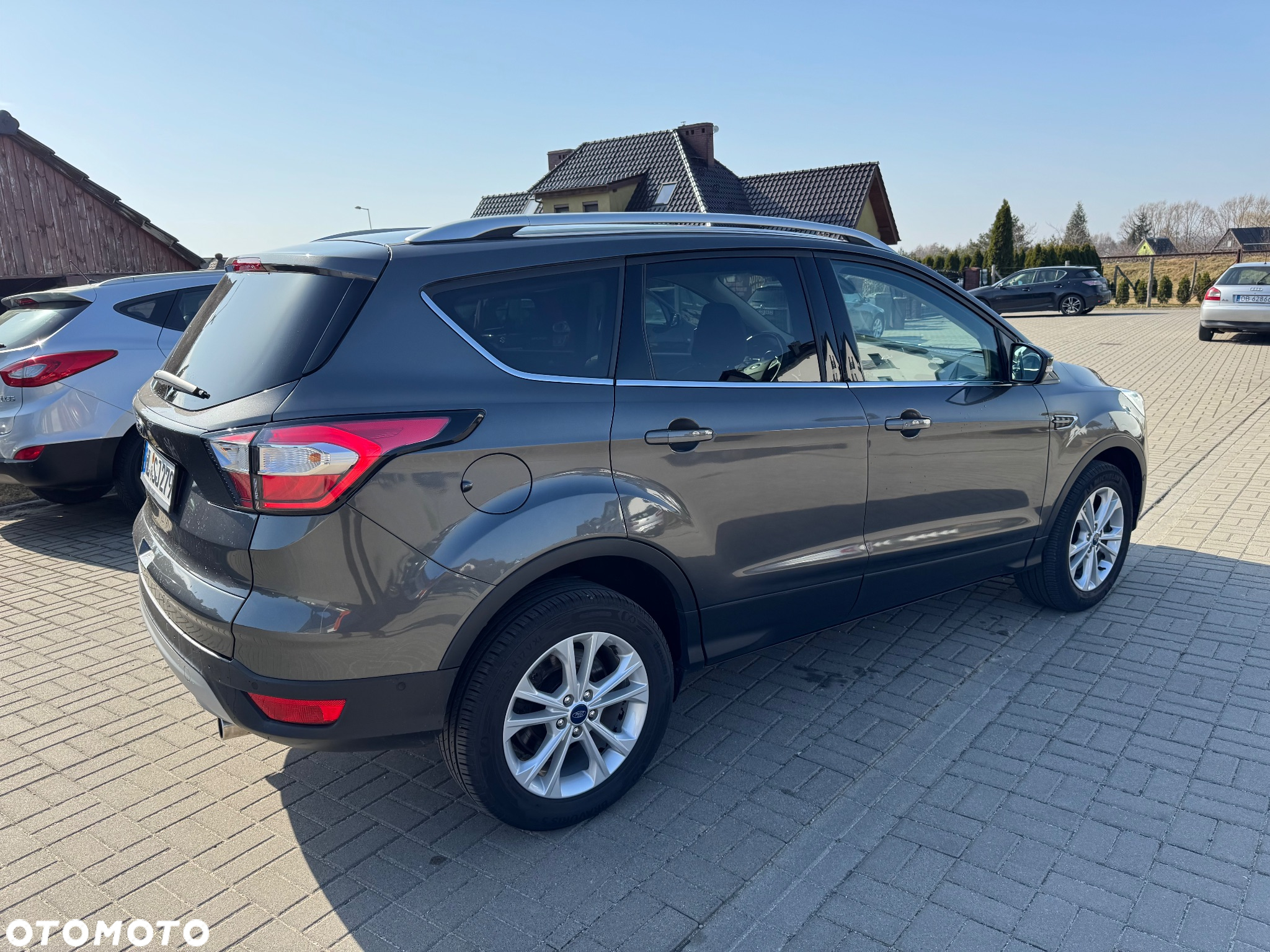 Ford Kuga 2.0 TDCi 4x2 Titanium - 8