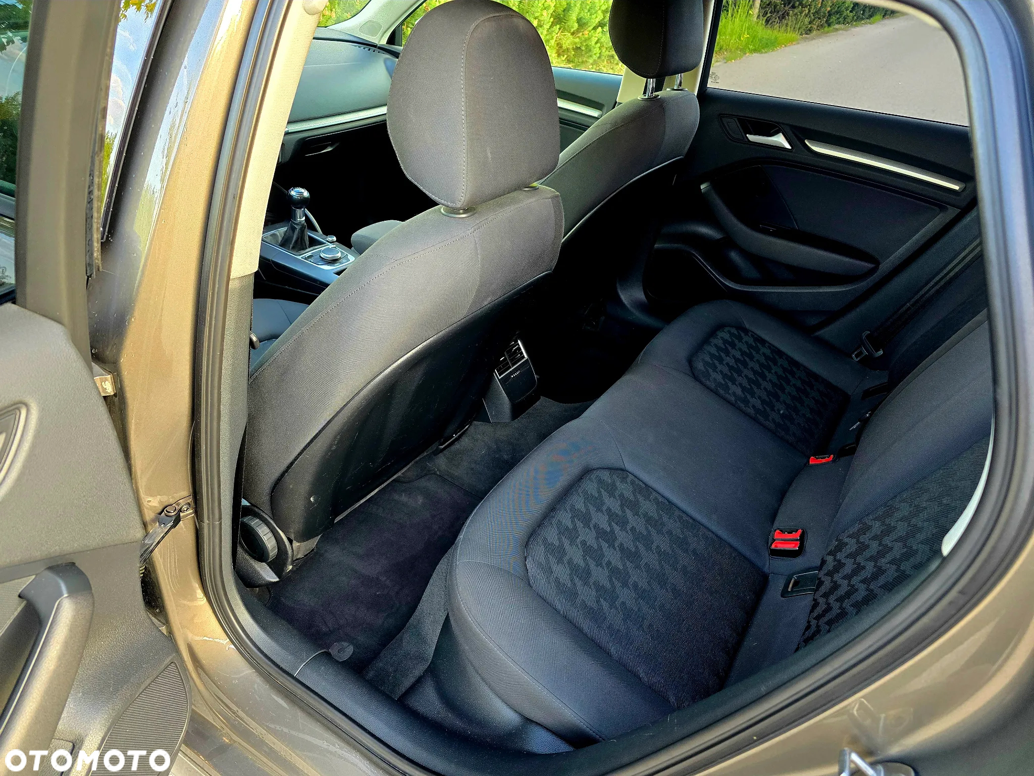 Audi A3 1.6 TDI Sportback ultra Attraction - 37