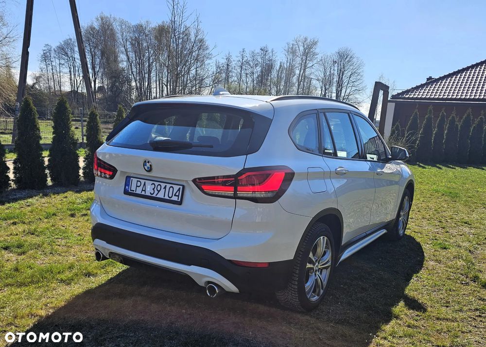 BMW X1 xDrive20d Sport Line - 6