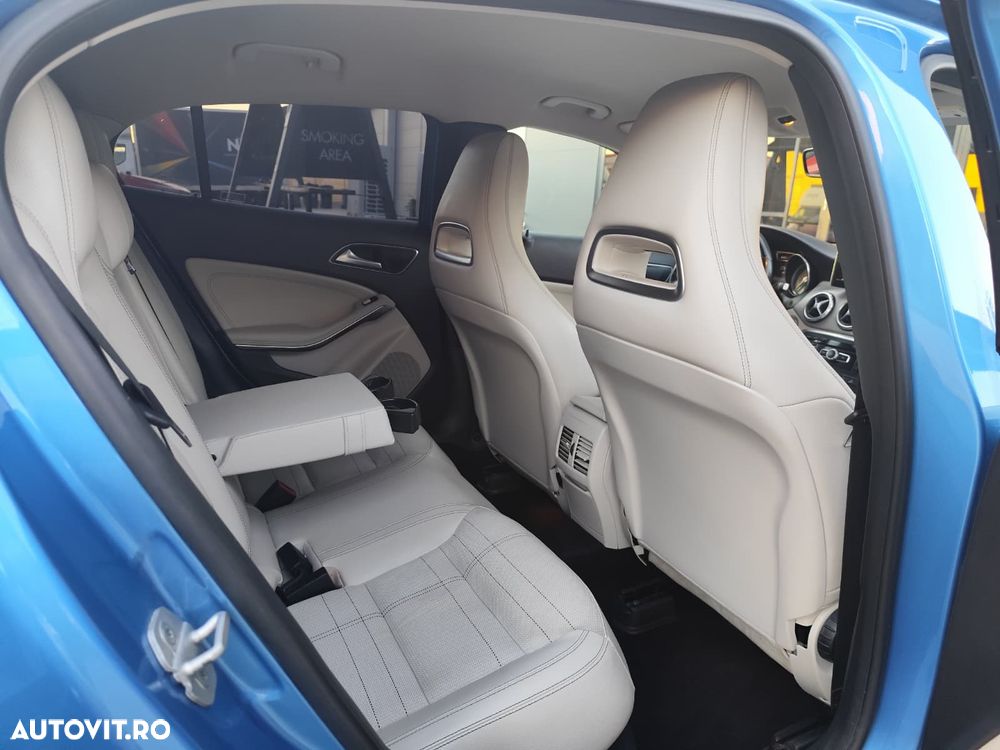 Mercedes-Benz GLA 220 CDI 4MATIC Aut. - 12