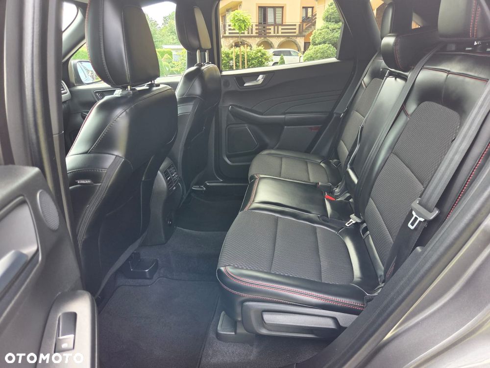 Ford Kuga 2.0 EcoBoost 4x4 ST-Line - 25