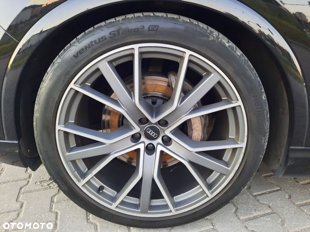 Audi Q7 - 10