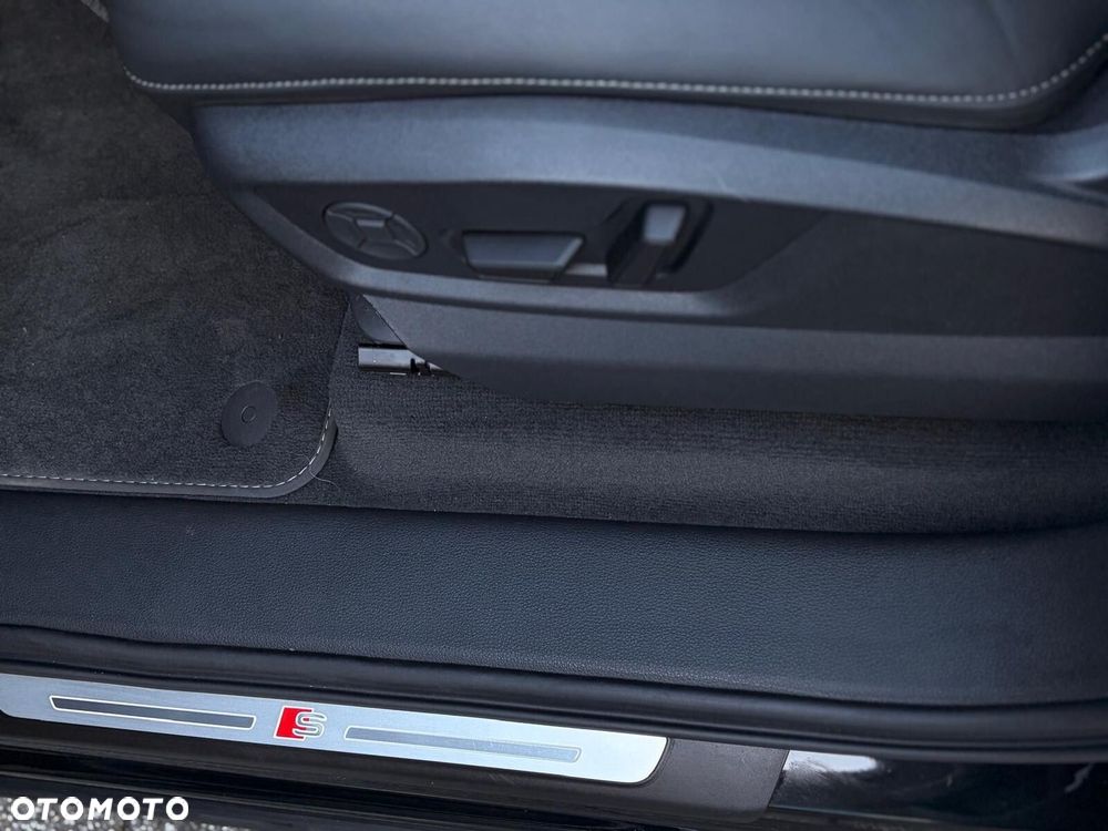 Audi Q7 55 TFSI mHEV Quattro S Line Tiptr - 15