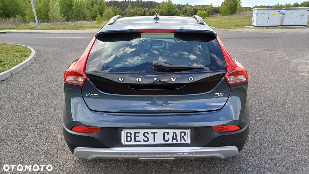 Volvo V40 Cross Country D2 Momentum - 8