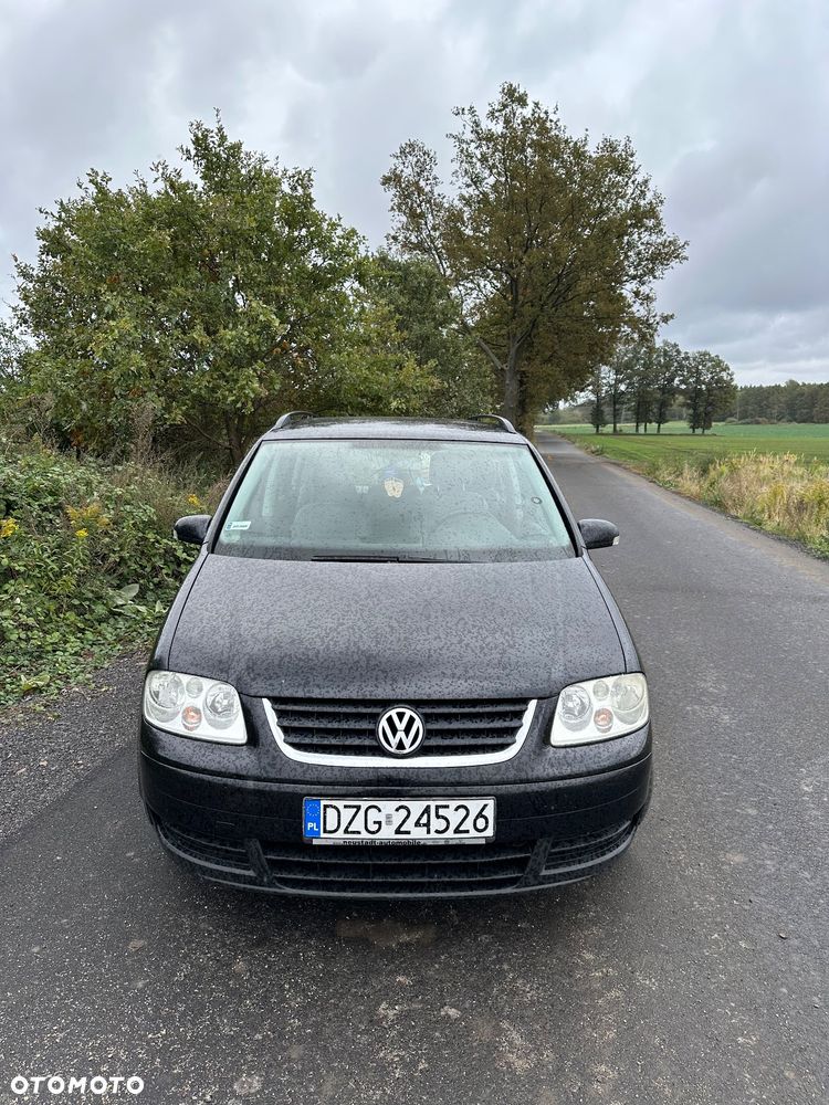 Volkswagen Touran 1.9 TDI Conceptline - 1
