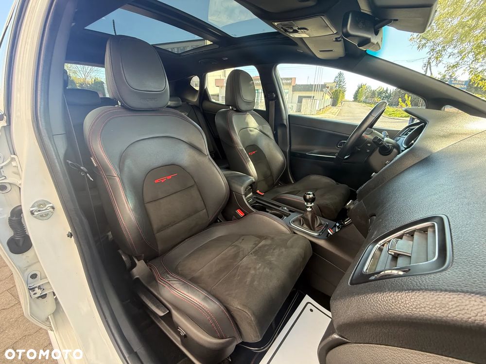 Kia Ceed 1.6 T-GDI GT-Track - 26