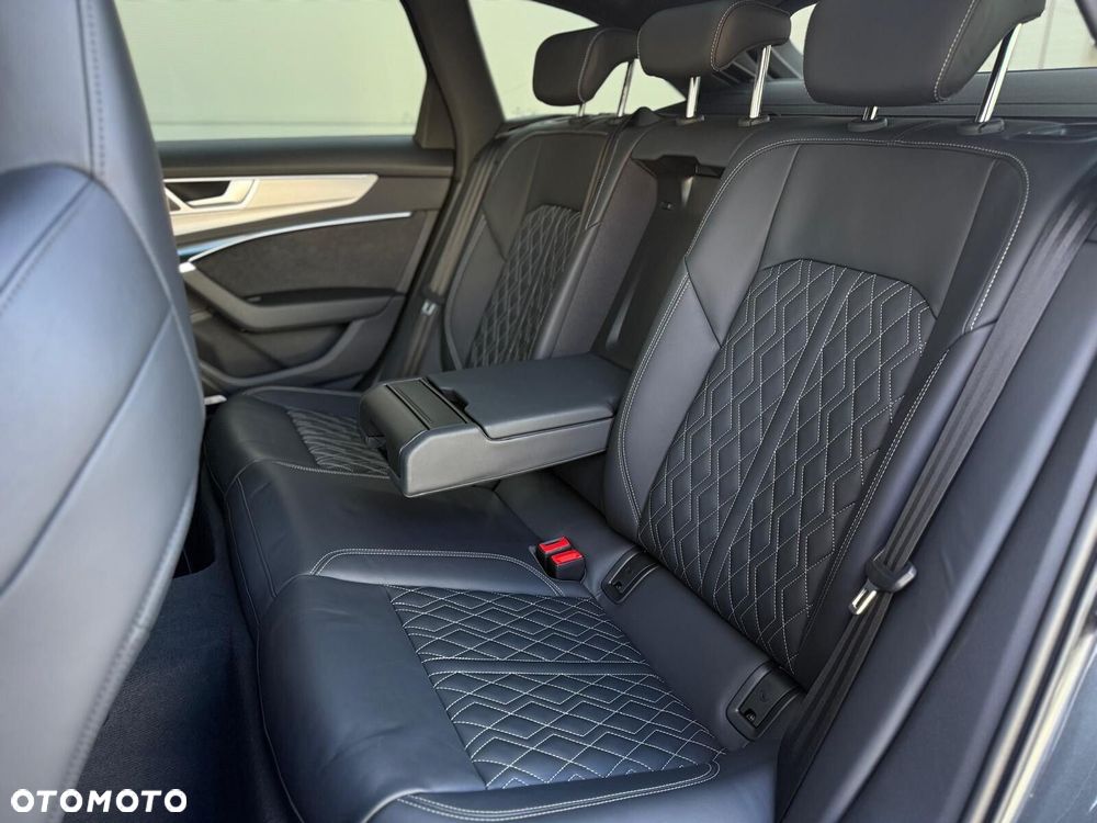 Audi S6 Avant - 17