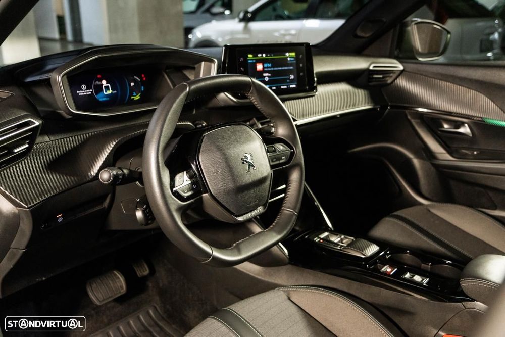 Peugeot e-2008 50 kWh Allure Pack - 17
