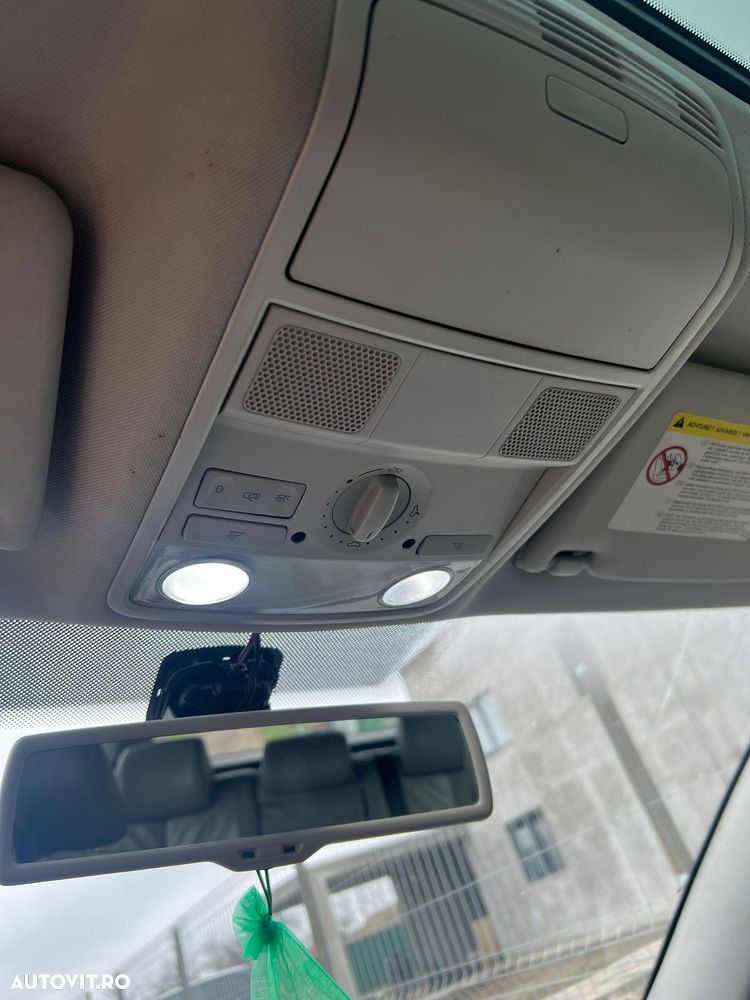 Volkswagen Passat Variant 2.0 TDI Comfortline DPF DSG - 4