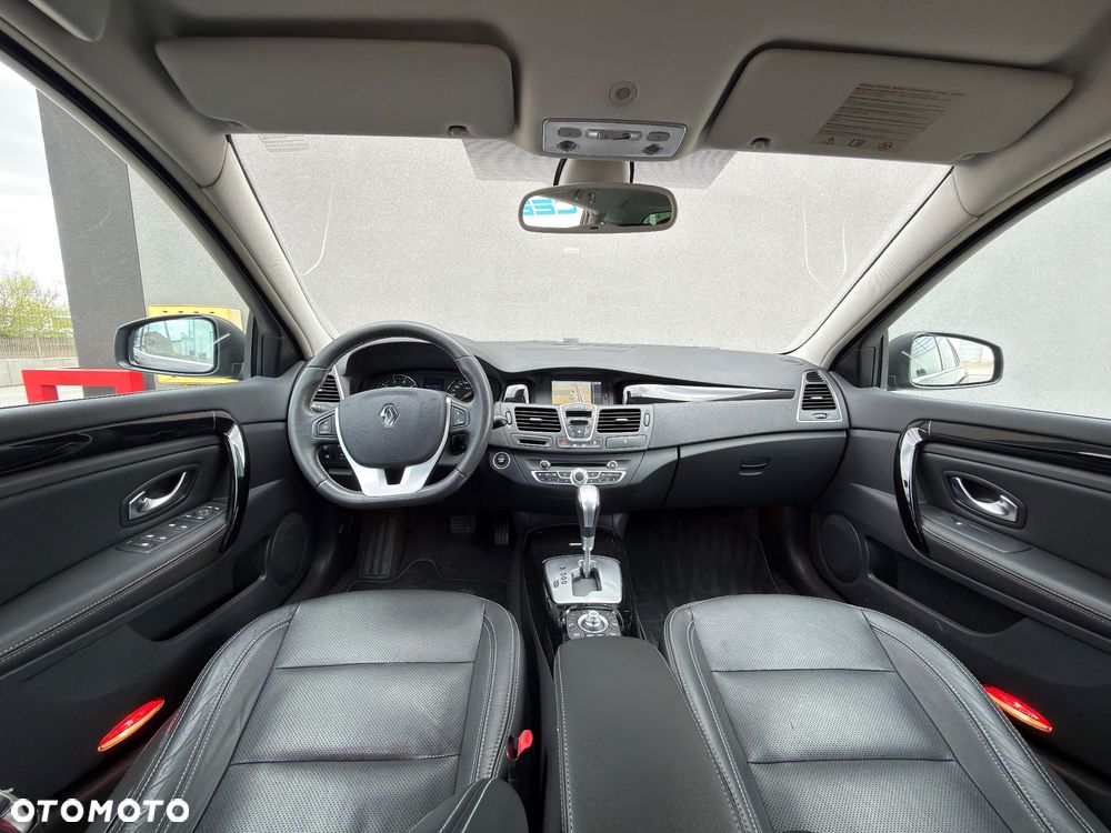 Renault Laguna 2.0 T Bose Edition - 17
