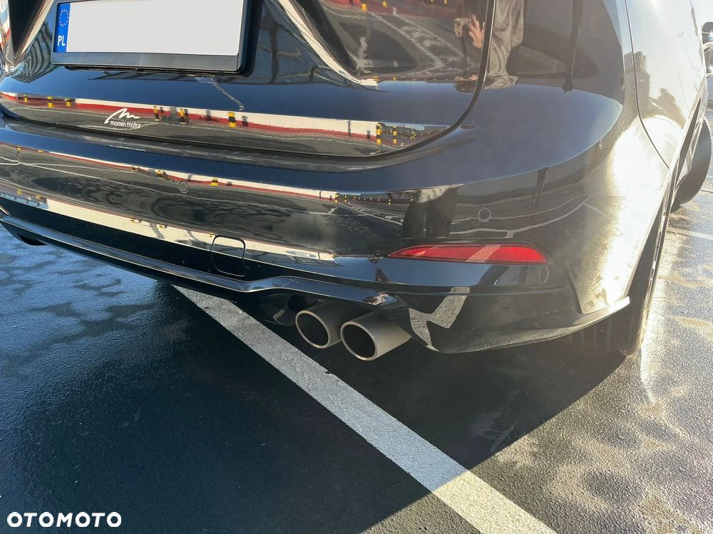 Ford Focus 1.0 EcoBoost Hybrid ST-LINE X - 12