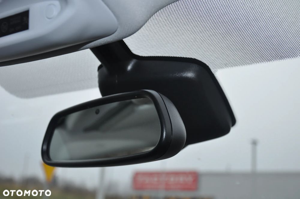 Peugeot 308 BlueHDi 130 EAT8 Black Edition - 37