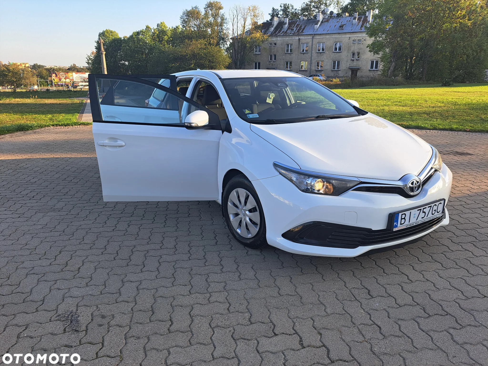 Toyota Auris - 4