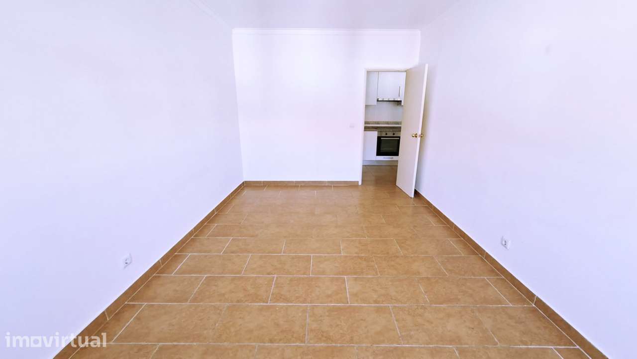 Apartamento T1 com 64m² no Barreiro - Grande imagem: 5/10