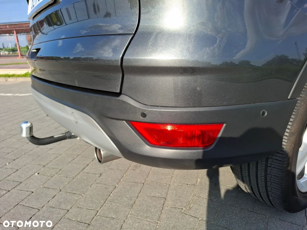 Ford Kuga 1.5 EcoBoost 2x4 Titanium - 13