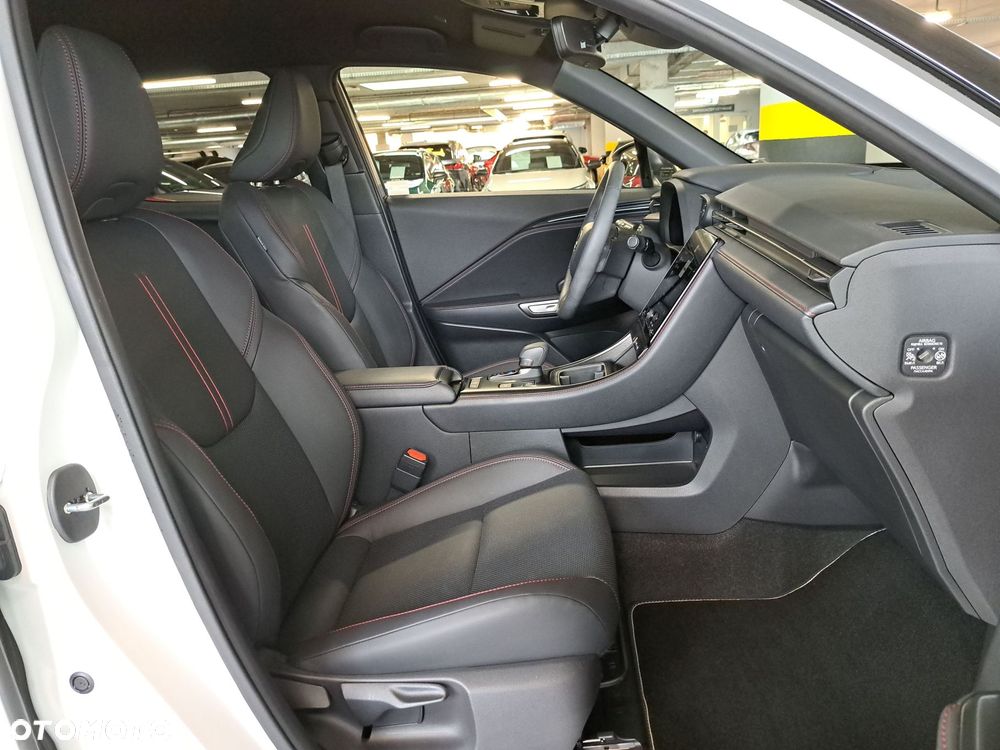 Lexus LBX 1.5 Hybrid Emotion - 16