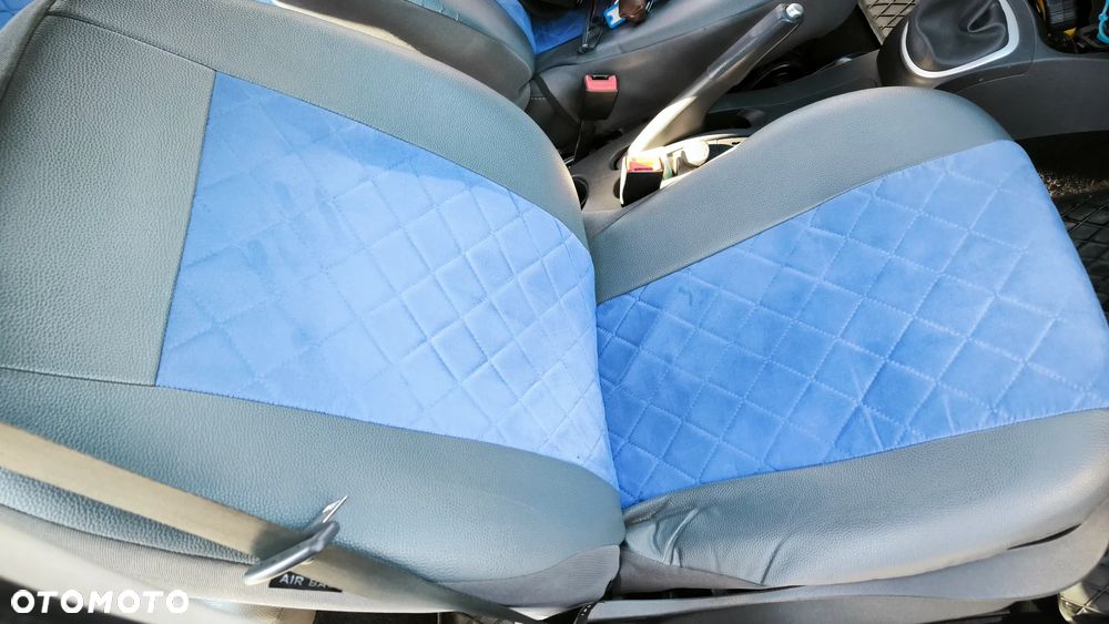 Renault Clio 1.5 dCi Authentique - 8