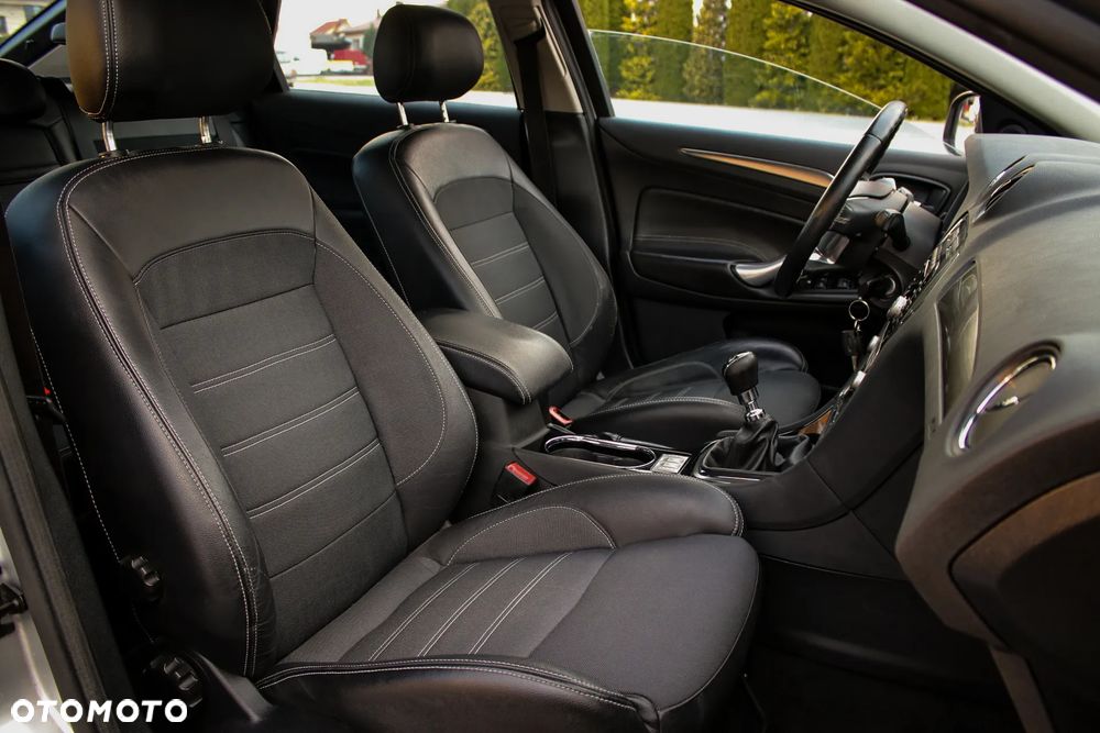 Ford Mondeo 2.0 TDCi Viva Titanium - 19