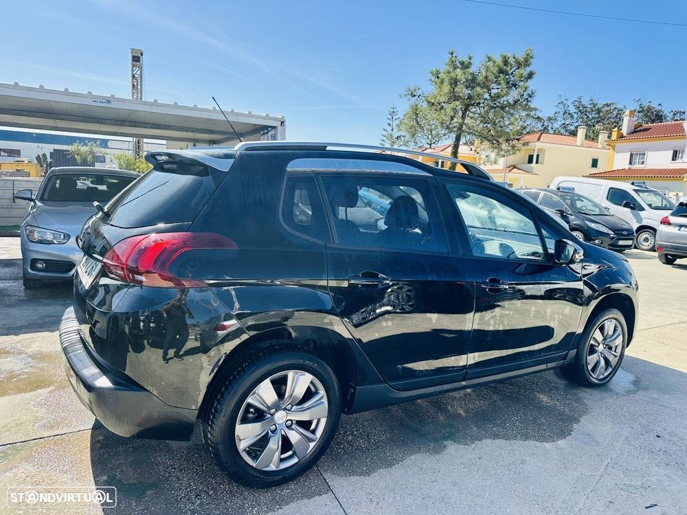 Peugeot 2008 1.2 PureTech SE Style - 5